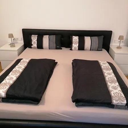 شقة Ferienwohnung *